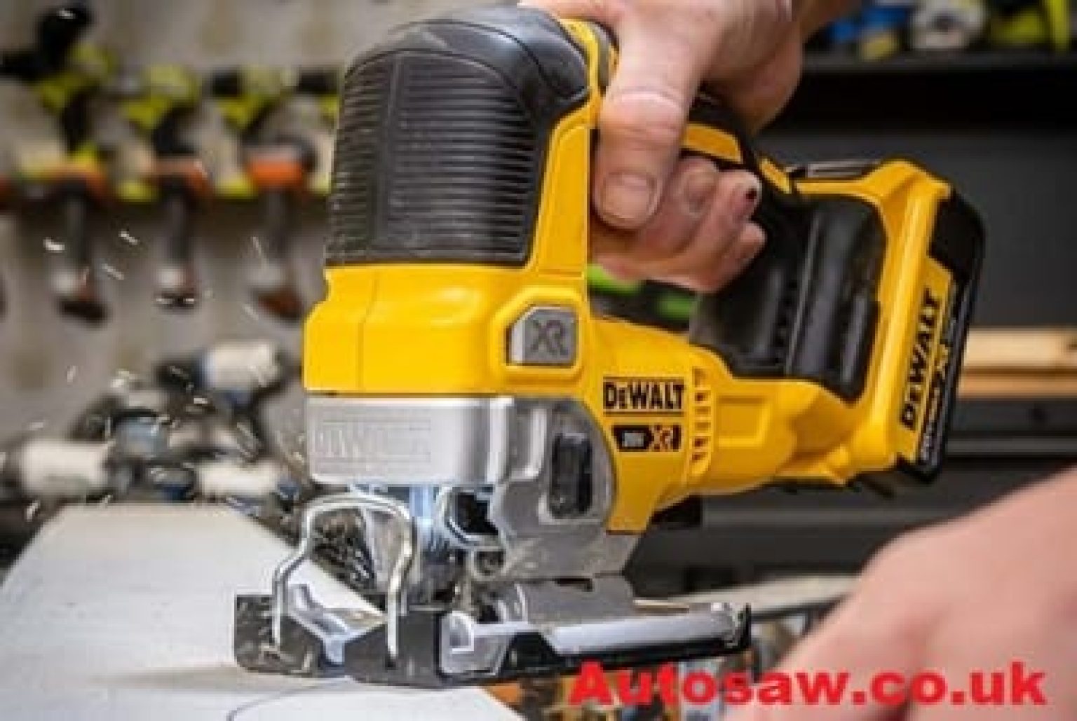 10 Best Cordless Jigsaw UK 2024 - Buying Guide - Autosaw.co.uk